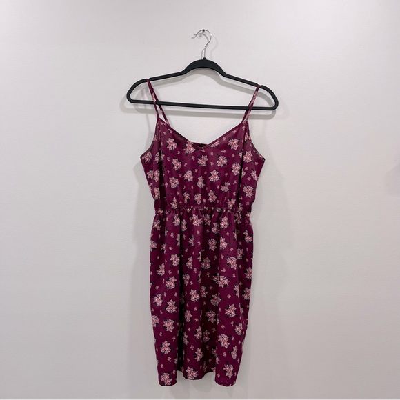 ‼️3/$30‼️ Floral Sundress - Picture 1 of 3